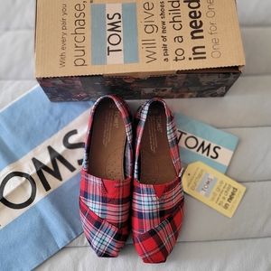 Tom's Classic Red Woven Plaid Size 7.5